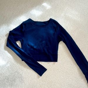 Lululemon crop top - ribbed - bra - size 4